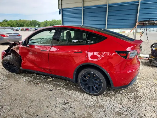 7SAYGDEE9PF750019 2023 TESLA MODEL Y - Image 2