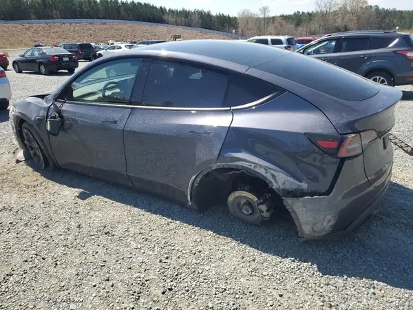 7SAYGDEE9PF753020 2023 TESLA MODEL Y - Image 2