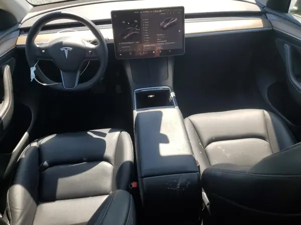 7SAYGDEE9PF753020 2023 TESLA MODEL Y - Image 8