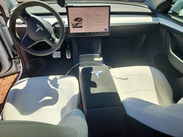 7SAYGDEE9PF755155 2023 TESLA MODEL Y - Image 8