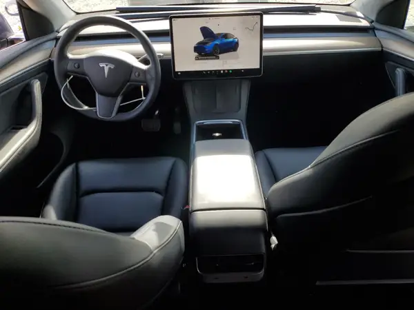 7SAYGDEE9PF763918 2023 TESLA MODEL Y - Image 8