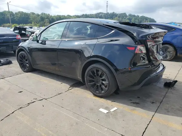 7SAYGDEE9PF777690 2023 TESLA MODEL Y - Image 2