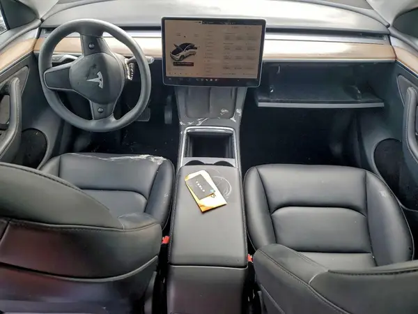7SAYGDEE9PF794733 2023 TESLA MODEL Y - Image 8