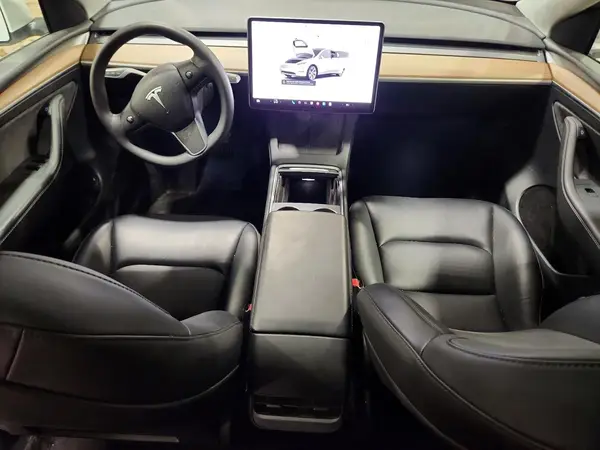 7SAYGDEE9PF799267 2023 TESLA MODEL Y - Image 8