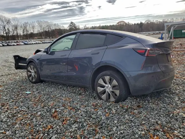 7SAYGDEE9PF799768 2023 TESLA MODEL Y - Image 2