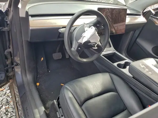 7SAYGDEE9PF799768 2023 TESLA MODEL Y - Image 8