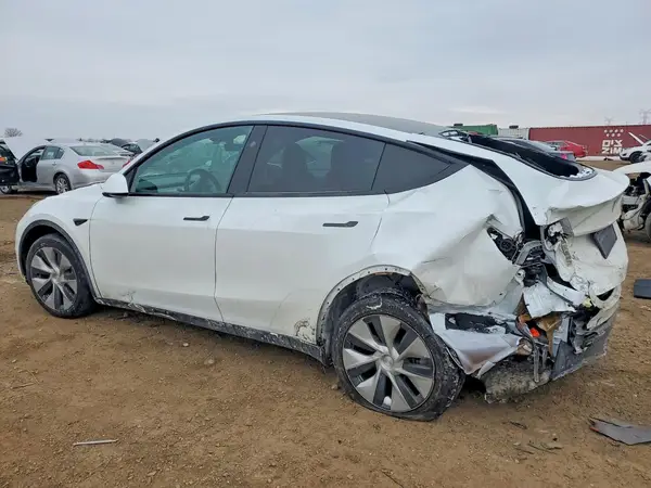 7SAYGDEE9PF809604 2023 TESLA MODEL Y - Image 2