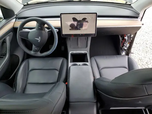 7SAYGDEE9PF812518 2023 TESLA MODEL Y - Image 8