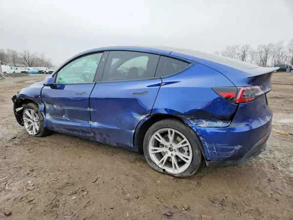 7SAYGDEE9PF826631 2023 TESLA MODEL Y - Image 2
