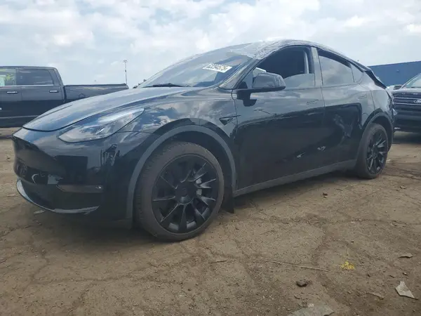 7SAYGDEE9PF830985 2023 TESLA MODEL Y - Image 1