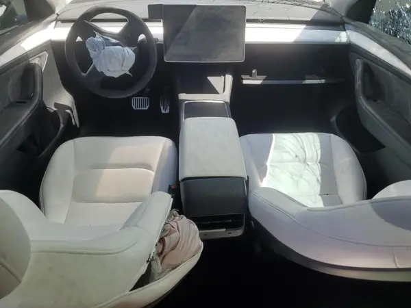 7SAYGDEE9PF831957 2023 TESLA MODEL Y - Image 8