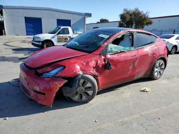 7SAYGDEE9PF832221 2023 TESLA MODEL Y - Image 1
