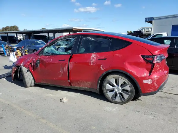 7SAYGDEE9PF832221 2023 TESLA MODEL Y - Image 2
