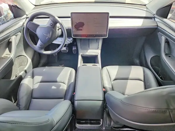 7SAYGDEE9PF840285 2023 TESLA MODEL Y - Image 8