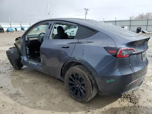 7SAYGDEE9PF840948 2023 TESLA MODEL Y - Image 2
