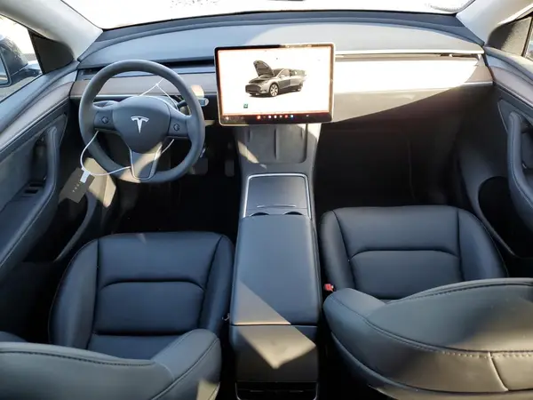 7SAYGDEE9PF844370 2023 TESLA MODEL Y - Image 8