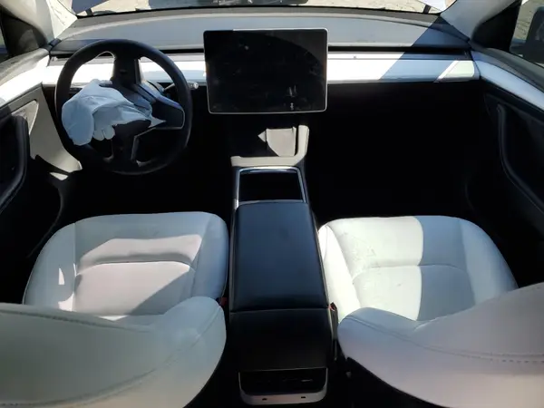 7SAYGDEE9PF845390 2023 TESLA MODEL Y - Image 8