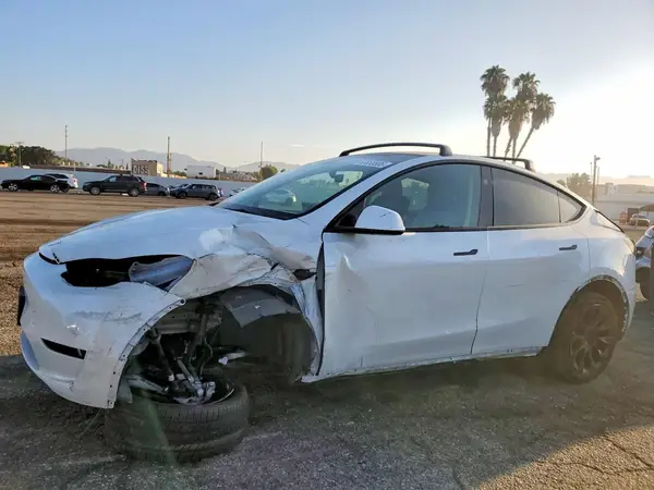 7SAYGDEE9PF848774 2023 TESLA MODEL Y - Image 1