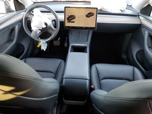 7SAYGDEE9PF855613 2023 TESLA MODEL Y - Image 8
