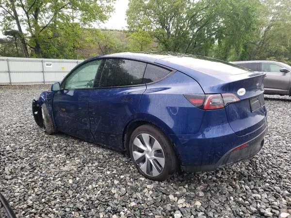 7SAYGDEE9PF863758 2023 TESLA MODEL Y - Image 2