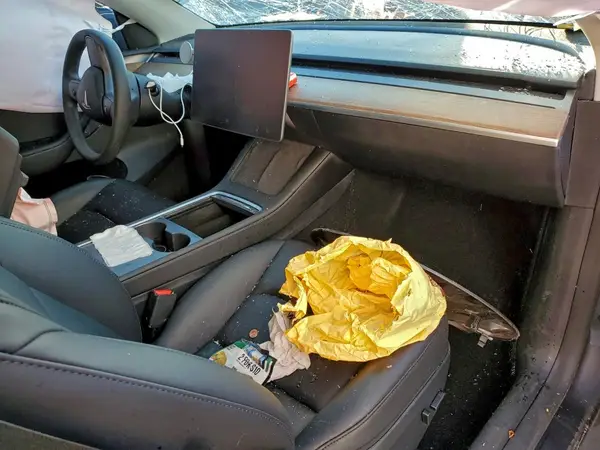 7SAYGDEE9PF865977 2023 TESLA MODEL Y - Image 8