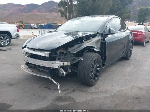 7SAYGDEE9PF868233 2023 TESLA MODEL Y - Image 2