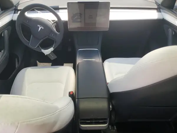7SAYGDEE9PF869303 2023 TESLA MODEL Y - Image 8