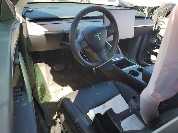 7SAYGDEE9PF870371 2023 TESLA MODEL Y - Image 8
