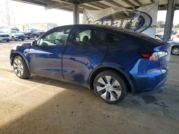 7SAYGDEE9PF877577 2023 TESLA MODEL Y - Image 2