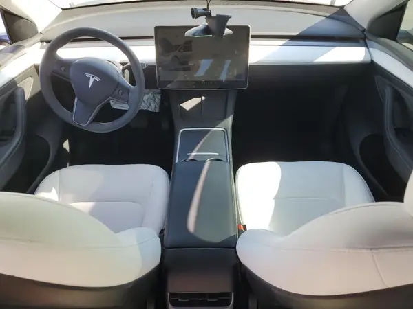 7SAYGDEE9PF878860 2023 TESLA MODEL Y - Image 8