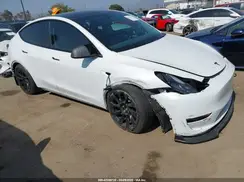 7SAYGDEE9PF887283 2023 TESLA MODEL Y