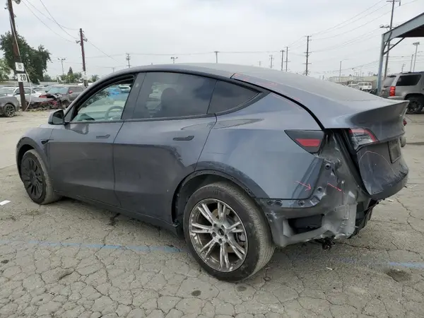 7SAYGDEE9PF889177 2023 TESLA MODEL Y - Image 2