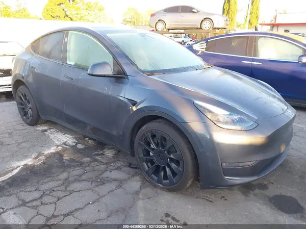 7SAYGDEE9PF896520 2023 TESLA MODEL Y - Image 1