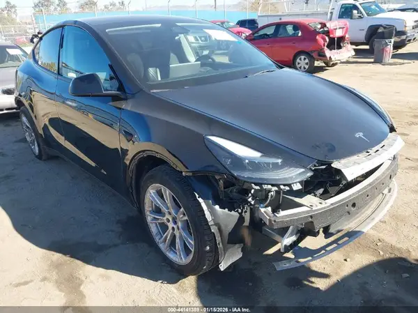 7SAYGDEE9PF907077 2023 TESLA MODEL Y - Image 1