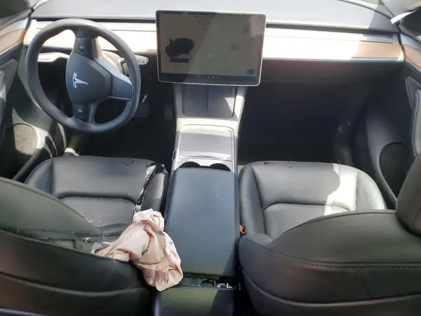 7SAYGDEE9PF915423 2023 TESLA MODEL Y - Image 8