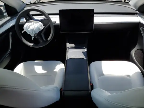 7SAYGDEE9PF916636 2023 TESLA MODEL Y - Image 8