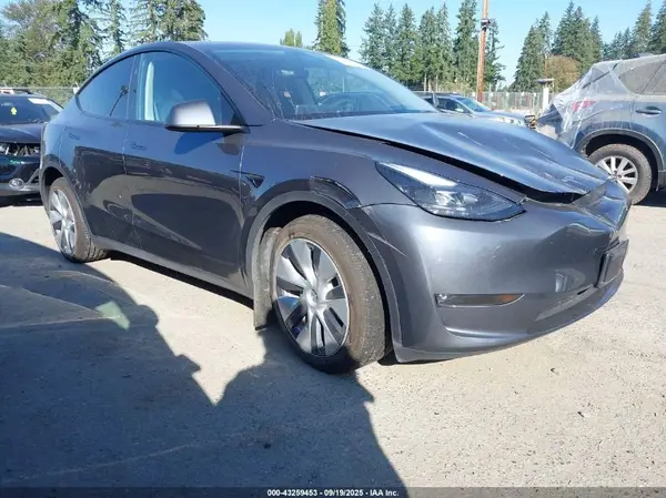 7SAYGDEE9PF922212 2023 TESLA MODEL Y - Image 1