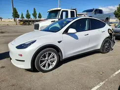 7SAYGDEE9PF922825 2023 TESLA MODEL Y
