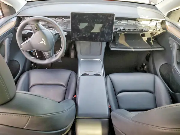 7SAYGDEE9PF972270 2023 TESLA MODEL Y - Image 8