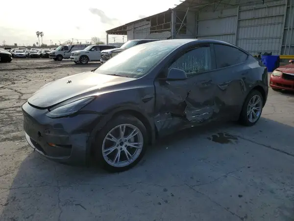 7SAYGDEE9PF979056 2023 TESLA MODEL Y - Image 1
