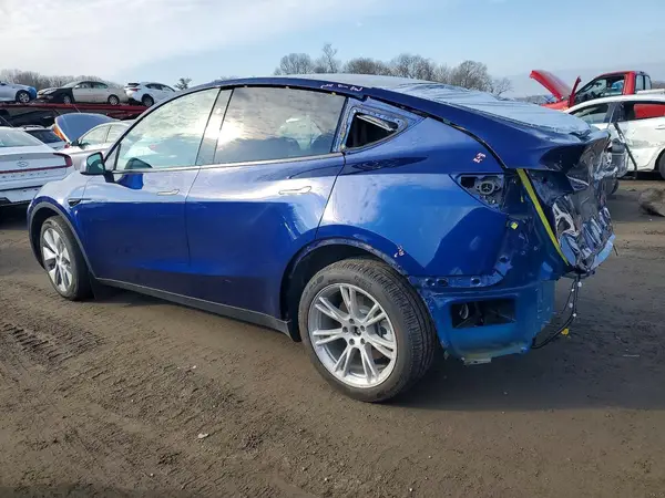 7SAYGDEE9RA214493 2024 TESLA MODEL Y - Image 2