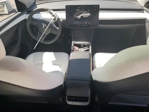 7SAYGDEE9RA220049 2024 TESLA MODEL Y - Image 8