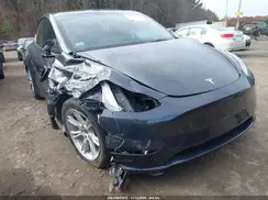7SAYGDEE9RA221251 2024 TESLA MODEL Y