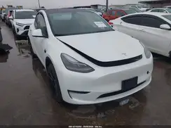 7SAYGDEE9RA221573 2024 TESLA MODEL Y