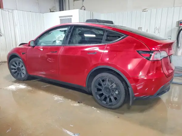 7SAYGDEE9RA230080 2024 TESLA MODEL Y - Image 2