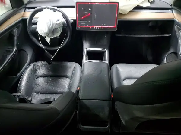 7SAYGDEE9RA230080 2024 TESLA MODEL Y - Image 8