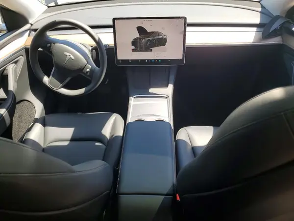 7SAYGDEE9RA231178 2024 TESLA MODEL Y - Image 8