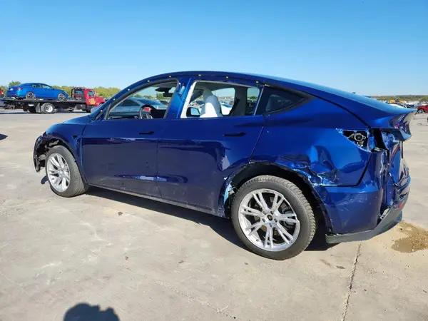 7SAYGDEE9RA232539 2024 TESLA MODEL Y - Image 2