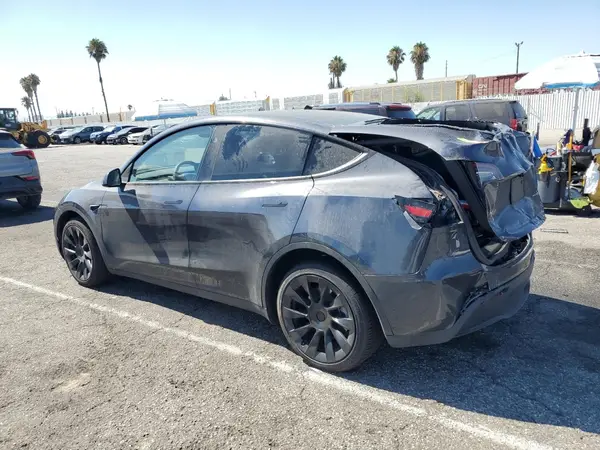 7SAYGDEE9RA233125 2024 TESLA MODEL Y - Image 2