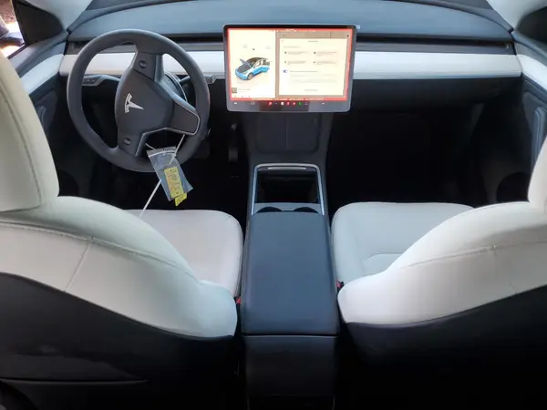 7SAYGDEE9RA235022 2024 TESLA MODEL Y - Image 8